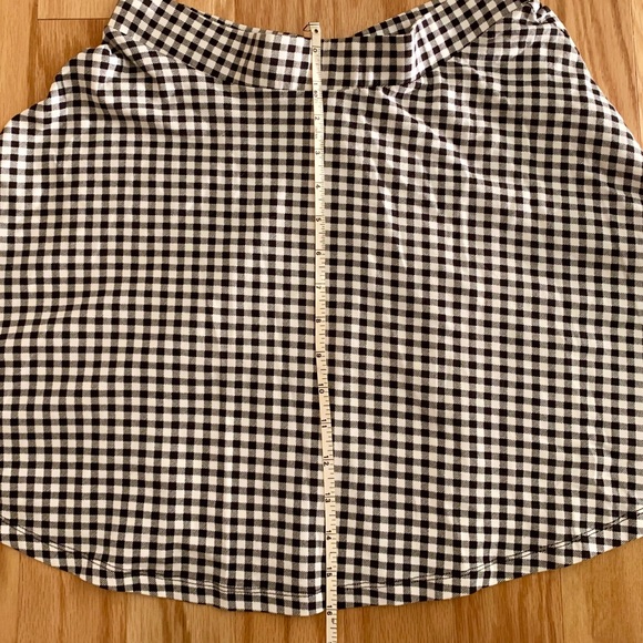 Black and White Gingham Skater Skirt - Picture 4 of 7
